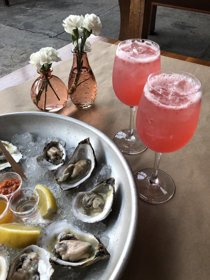 Your Bushwick Guide to $1 Oyster Happy Hours