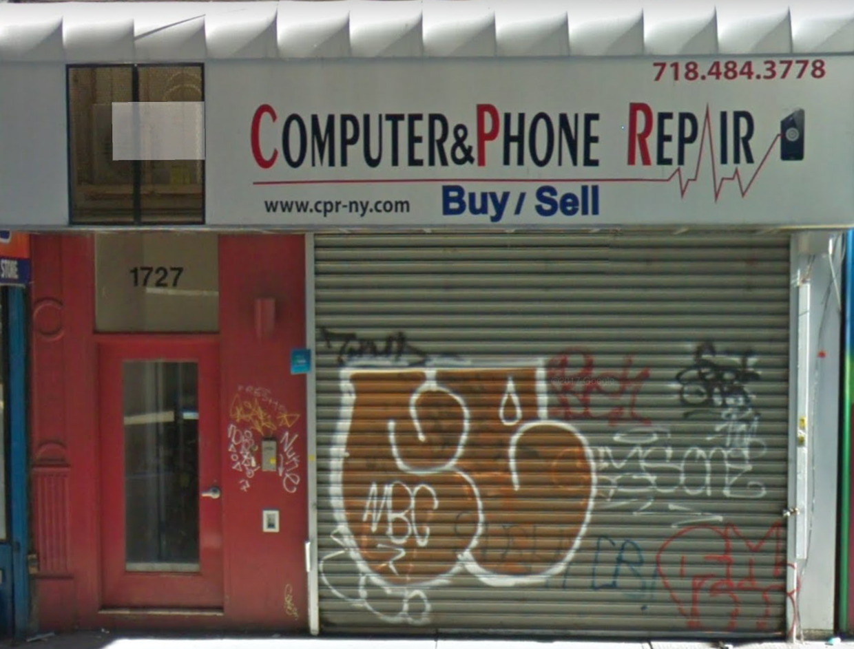 A Man in a Fluorescent Traffic Safety Jacket Robbed a Cell Phone Store in Bushwick