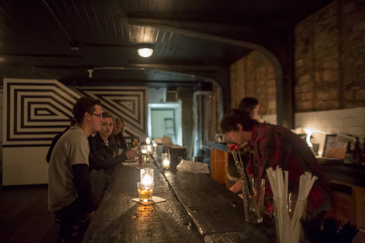 New Bar Alphaville Offers Healthy Drunk Food and Plenty of Space for Fun Weekends