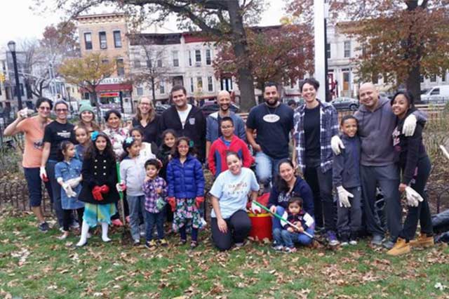 Spend Saturday Gardening in the Sun With Your Neighbors at Bushwick’s Irving Square Park!