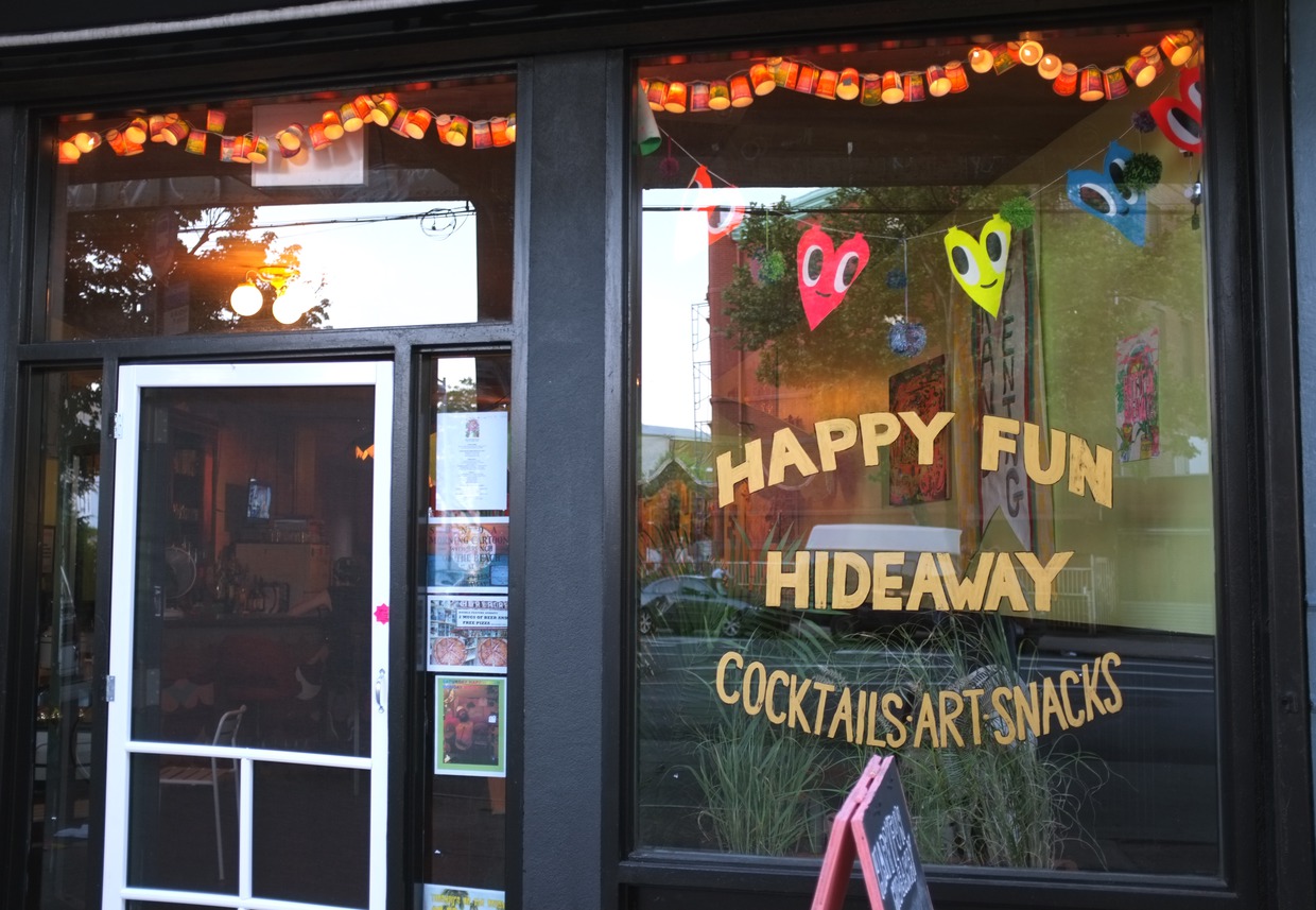 Myrtle Ave Just Got a New Bar: Happy Fun Hideaway