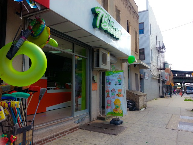 TBaar, a Juice Place Adjecent to a Dollar Store Opened and Is Actually Awesome [updated]