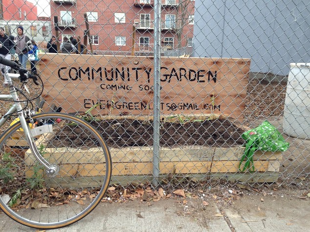 Bushwick’s “El Garden” Could Be Razed to Create New Housing. Sign the Petition to Save It