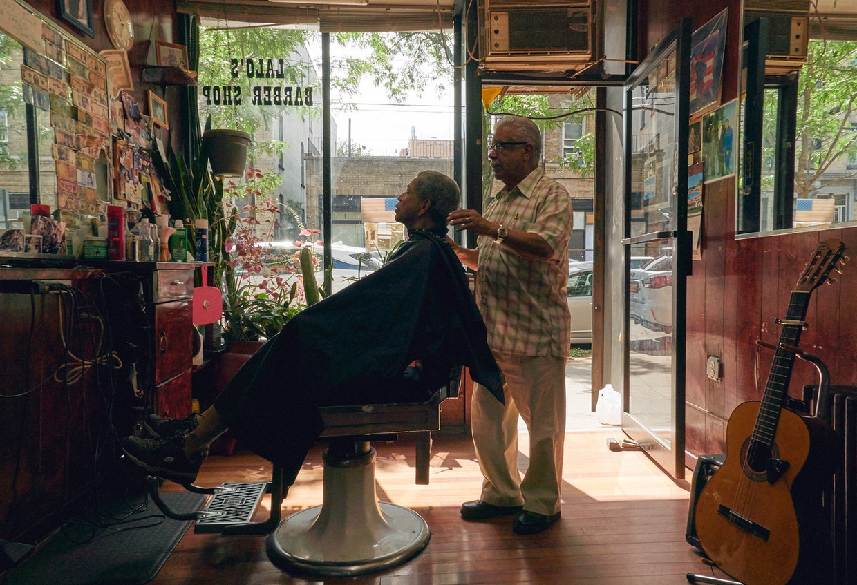PHOTOESSAY: This Tiny Puerto Rican Barbershop in Bushwick Has Been Around for 40 Years