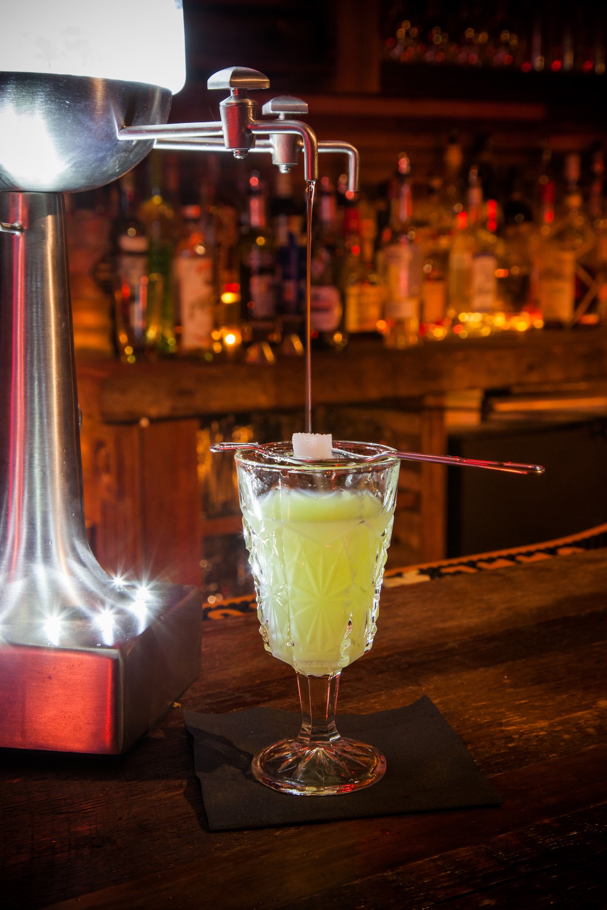 Bizarre to Celebrate BOS with Absinthe Open Bar this Friday 7-9